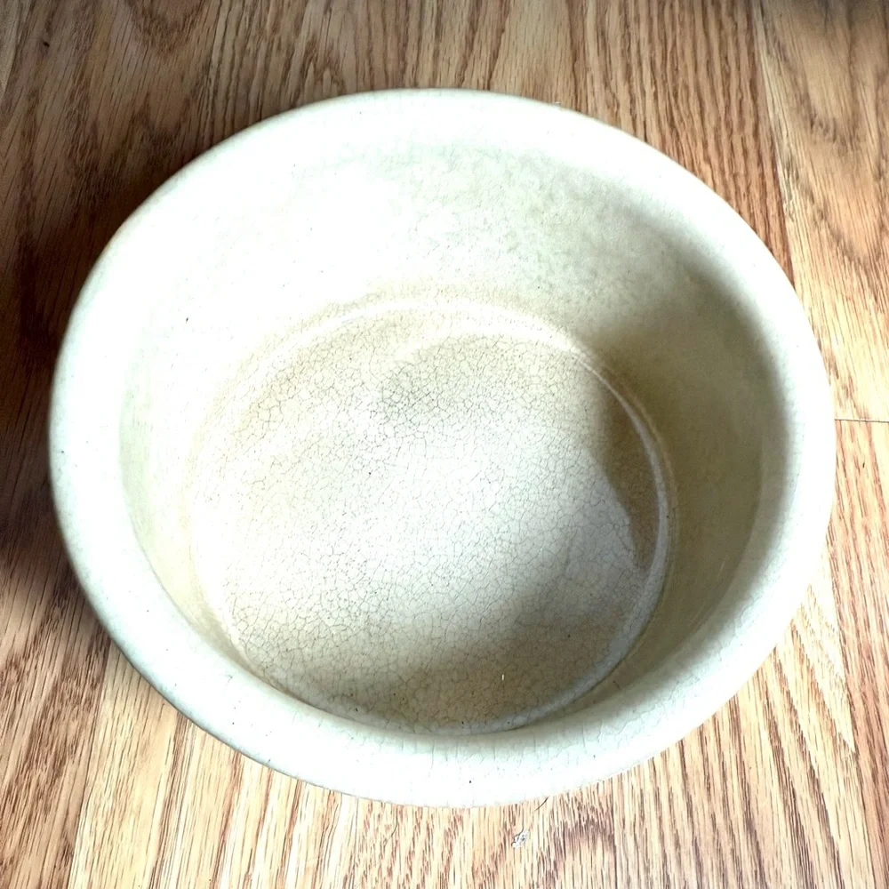 Vintage R.R.P Co.In Roseville,Ohio USA Handmade Ceramic Dog Bowl(5 1/2 feeder)